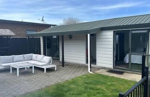 Whangamata Casa | Hosts on the Coast Tamaki Delight