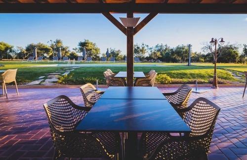 Olhao Villa | HostWise - Spacious Villa with Pool