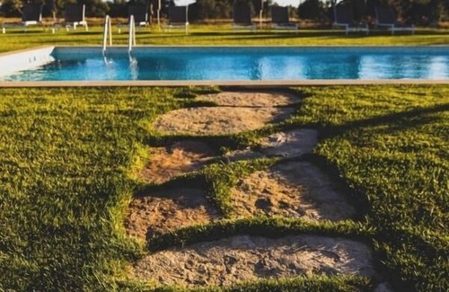 Olhao Villa | HostWise - Spacious Villa with Pool