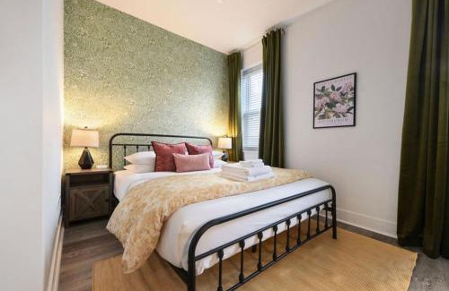 Lower Lawrenceville Casa | HostWise Stays - Pet Friendly, King Bed, 2BR 2BA Home
