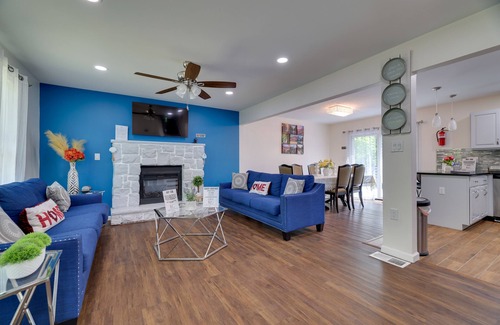 Pocono Summit Cabaña | Hot Tub & 2 Game Rooms: Family Poconos Getaway!