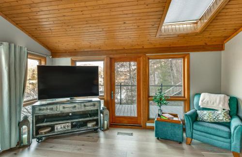 Lake Lure Casa | Hot Tub and Deck Cabin in Blue Ridge Mountains