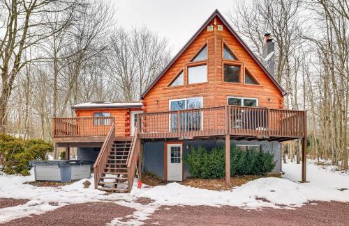 White Haven Casa | Hot Tub and Fire Pit Lakefront Cabin in White Haven