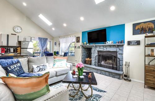 Tobyhanna Casa | Hot Tub and Lake Beach Access Tobyhanna Retreat!