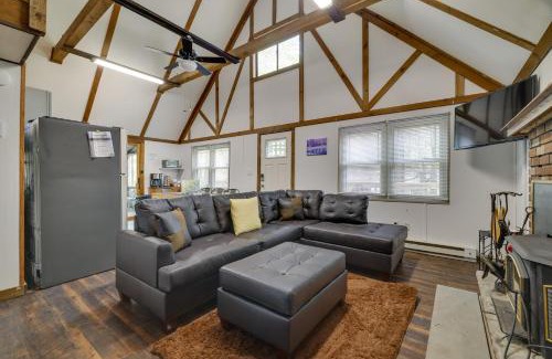Thornhurst Casa | Hot Tub and Resort Amenities Pocono Lake Retreat!