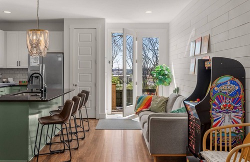 Nashville Casa | Hot Tub Arcade Fire Pit Dog Friendly