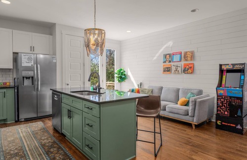 Nashville Casa | Hot Tub Arcade Fire Pit Dog Friendly
