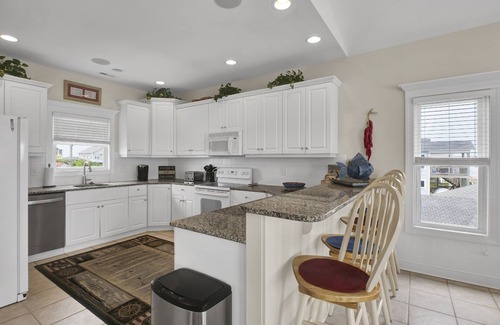 Surf City Casa | Hot Tub, BeachFront, Private, Hammocks on the Beach
