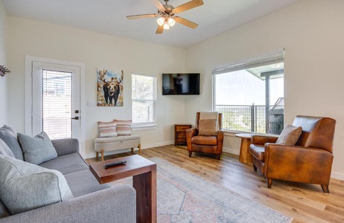 Canyon Lake Casa | Hot Tub, Boat Ramp Cabin Close to Canyon Lake