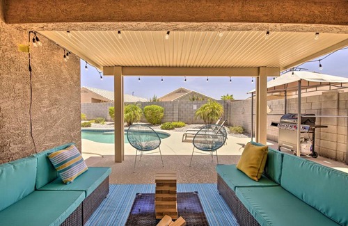 Canyon Trails Casa | Hot Tub Chic Goodyear Desert Beach House