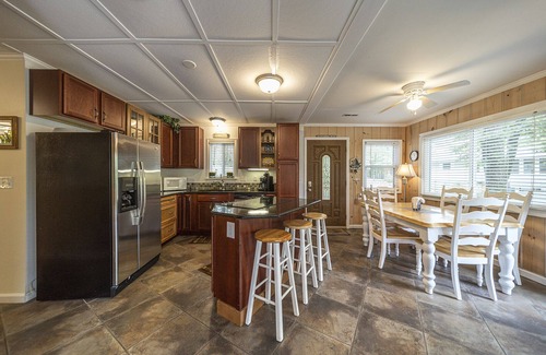 Smith Mountain Lake Casa | Hot tub, Dock, Fire Pit, Dog Friendly, Golf,