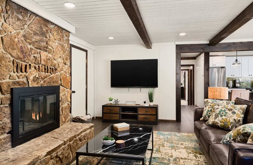 Woodland Park Cabina | Hot tub ☆ Fire-pit ☆ Walk to Waterfalls