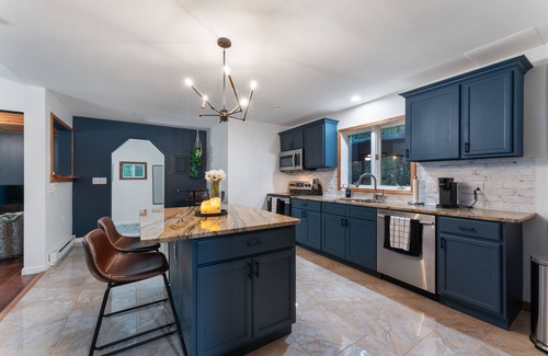 East Stroudsburg Casa | Hot Tub, Fire Pit, Games! Poconos Private Retreat