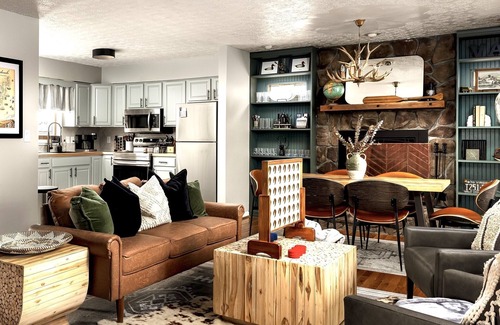 Shenandoah Cabina | Hot tub, fire pit, BBQ, dogs friendly, National Park, Luray caverns, Massanutten