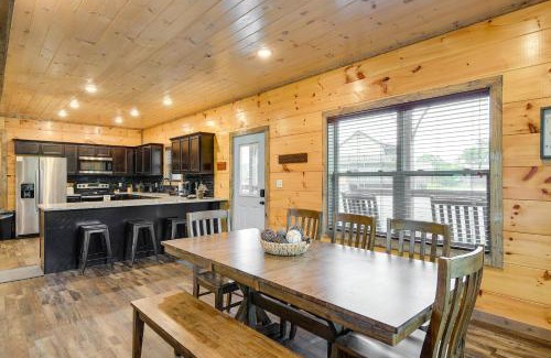 Sevierville Casa | Hot Tub, Fireplace and Views Sevierville Retreat!