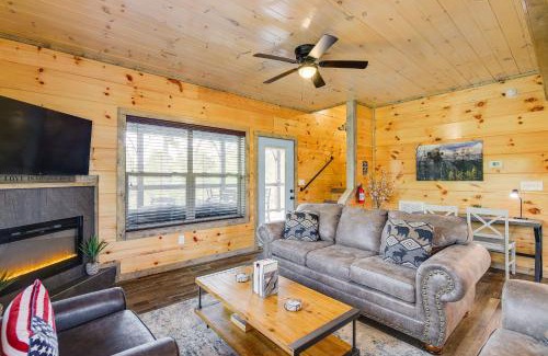Sevierville Casa | Hot Tub, Fireplace and Views Sevierville Retreat!