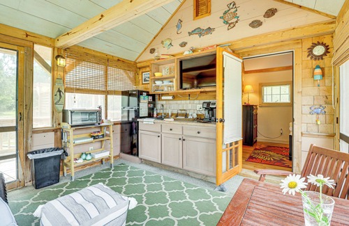 Frisco Cabina | Hot Tub Haven: Creekside Cabin in Frisco!