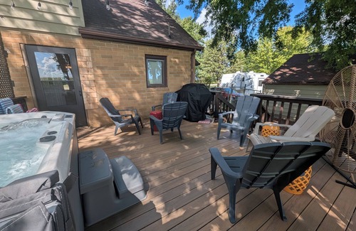 Clay County Casa | Hot Tub Hideaway