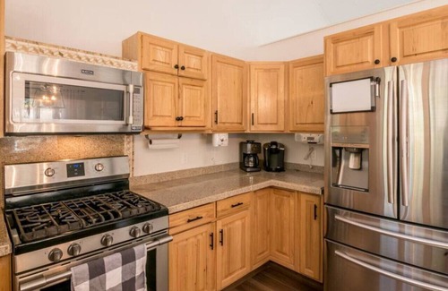 Buena Vista Cabina | Hot Tub I Cabin I Mtn Views I Fireplace I