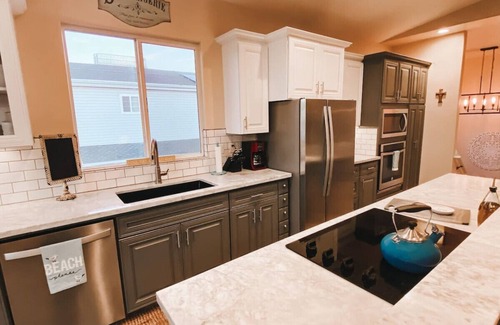 Oceano Casa | Hot Tub - Just Steps to the Beach - Sleeps 12!