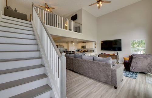 Port Clinton Casa | Hot Tub, Lake Access, & Dock: Port Clinton Retreat