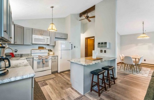 Tobyhanna Casa | Lakefront/Firepit/Fireplace/Pet Friendly!