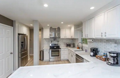 Massanutten Casa | Hot Tub - Massage Chair - Game Room - Fenced Yard