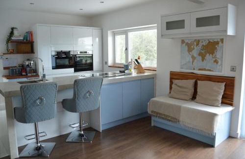Mumbles Casa | Hot Tub Oasis by the Sea & Woods