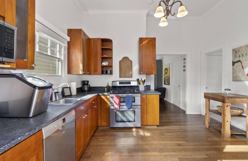 Napa Casa | Hot Tub | PRIME DWTN NAPA | 3 bed | 2 Bath