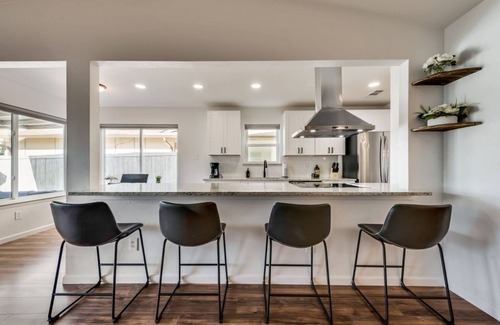 Northeast Carrollton Casa | Hot Tub, Putting Green, Game Room!