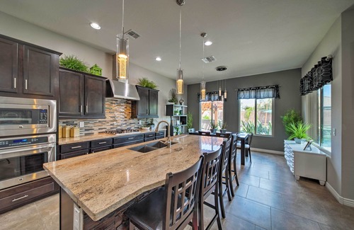 Surprise Farms Casa | Casa Sorpresa elegante con piscina, jacuzzi y Putting Green
