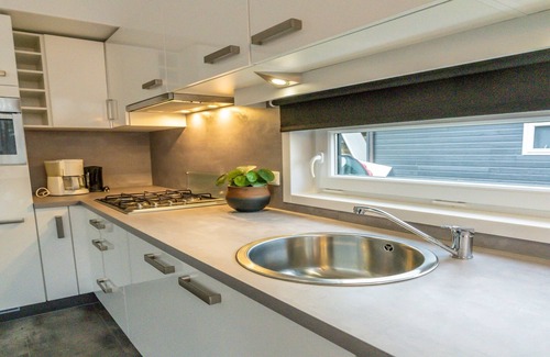 Zuna Casa | Retiro con jacuzzi junto al agua