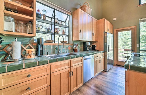 Truckee Cabina | Hot Tub & Ski Shuttle: Northstar Resort House