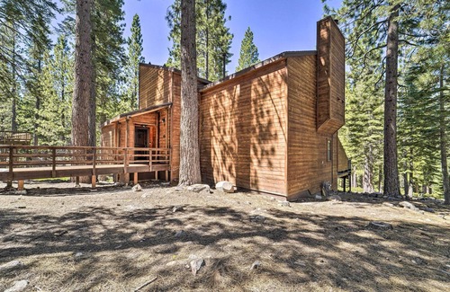 Truckee Cabaña | Hot Tub & Ski Shuttle: Northstar Resort House