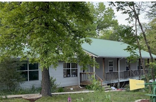 Eagle Rock Casa | HOT TUB - The Lodge - 4 bedroom home at Table Rock Lake - 2 blocks from water