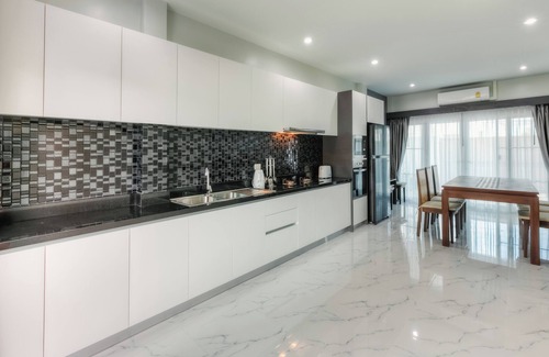 Cherngtalay Casa | Villa caliente a estrenar en la zona de Laguna (Moana Villa)