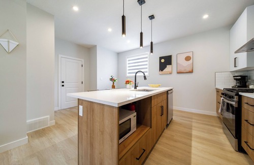 West Edmonton Casa | HotCozyPrivate4bed3.5bathHouseCloseToWEM