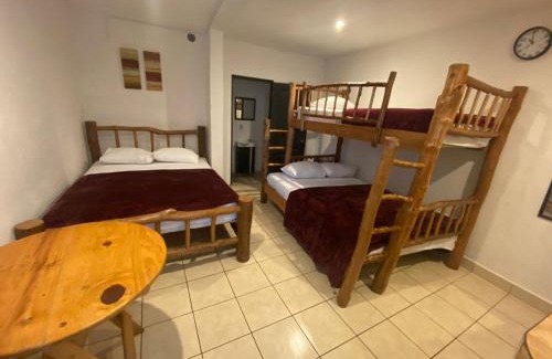 Zona 13 Casa | Hotel 17-52