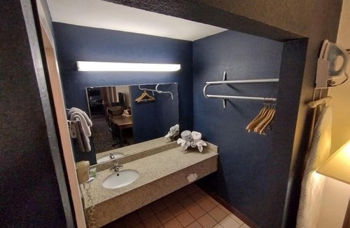 Stillwater Apartamento | Hotel 2 Queen Beds Hotel Room 226 Booking