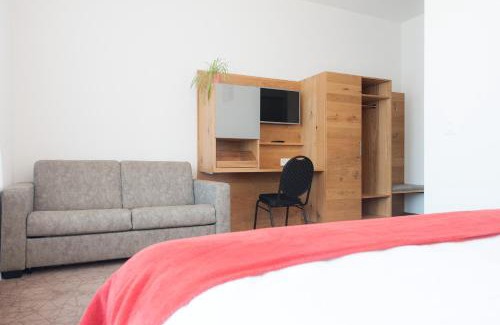 Marly Hotel | Hotel Acacia