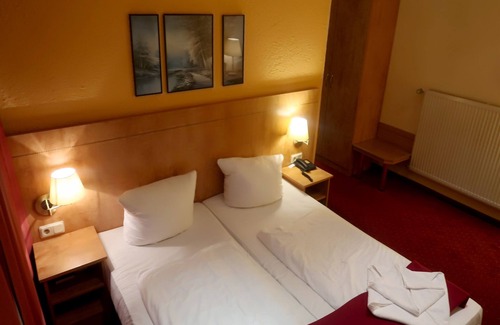Ost Hotel | Hotel Adler