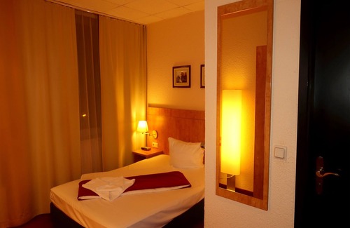 Ost Hotel | Hotel Adler