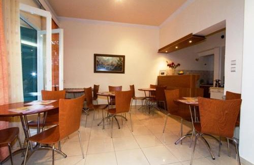 Loutra Edipsou Apartamento | Hotel Adonis