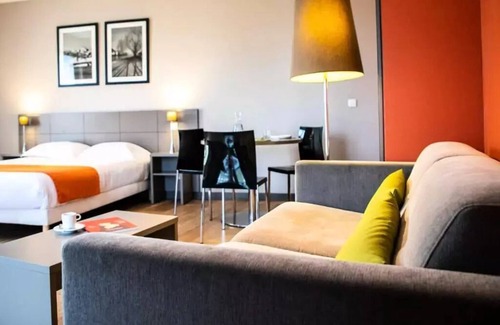 9th Arrondissement Apartamento | Hotel Adonis Lyon Dock West - Superior Double Room