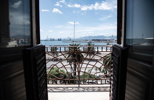 Marina District Hotel | Hotel AeR BJ Vittoria