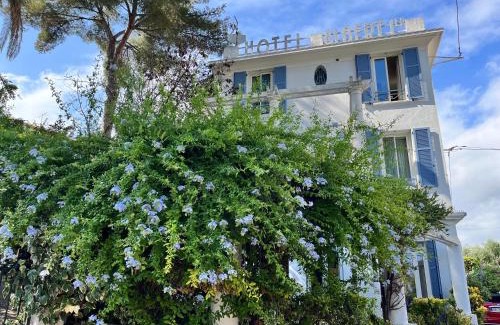 Riou - Petit Juas - Av de Grasse Hotel | Hotel Albert 1er