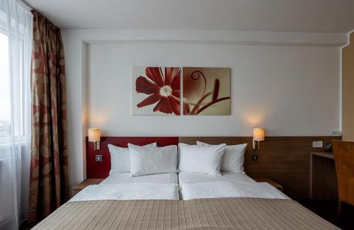 Humenne Hotel | Hotel Alibaba