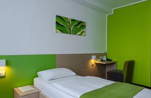 Humenne Hotel | Hotel Alibaba