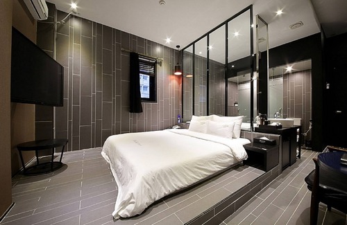 Choryang Hotel | Hotel Almond Busan Station