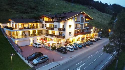 Gerlos Hotel | Hotel ALPINJUWEL 3-Sterne Superior